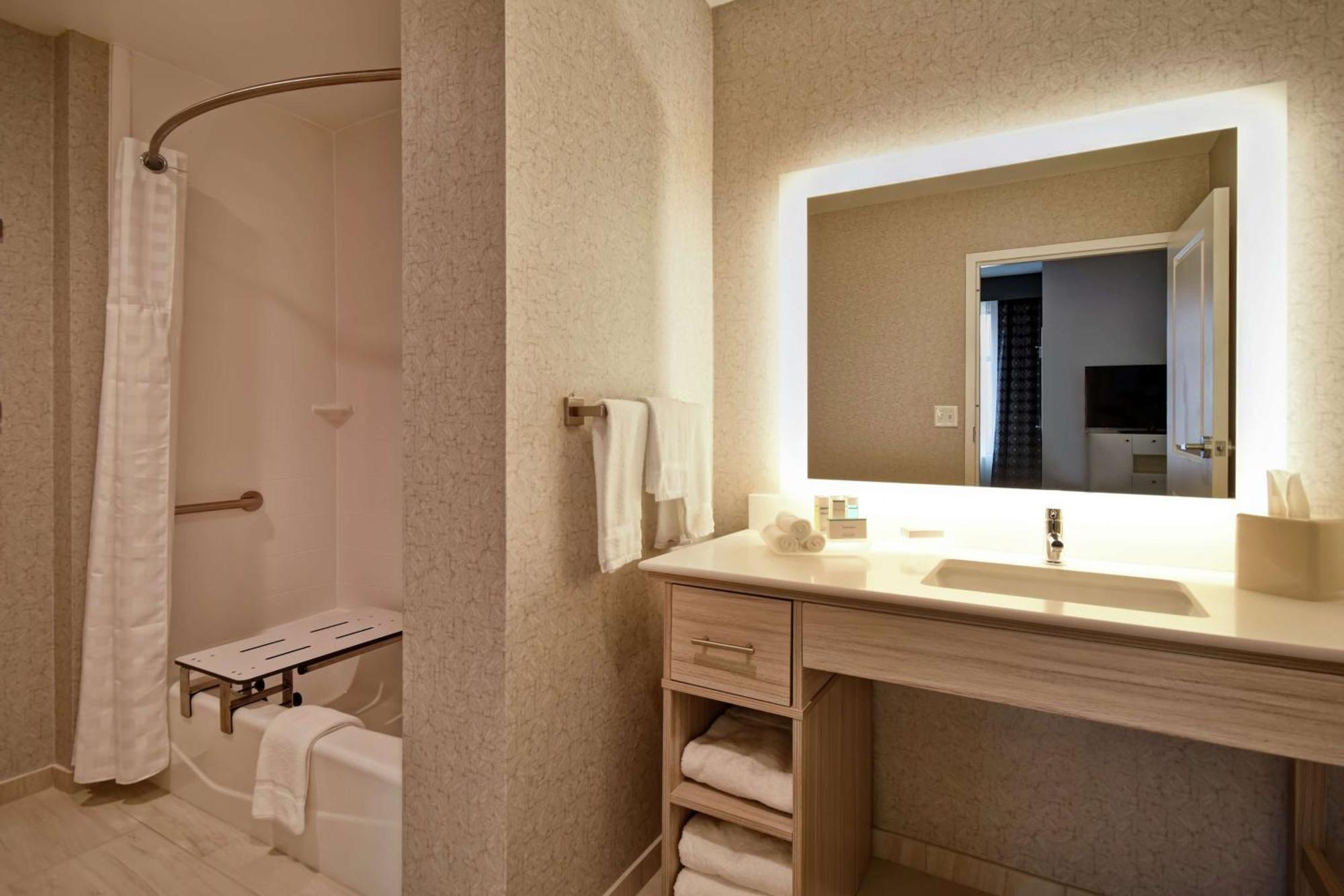 Homewood Suites By Hilton Greenville Downtown Ngoại thất bức ảnh